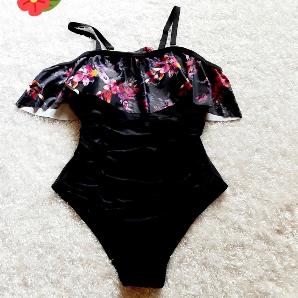 NEW - Large - Women's Wavely Swimsuit